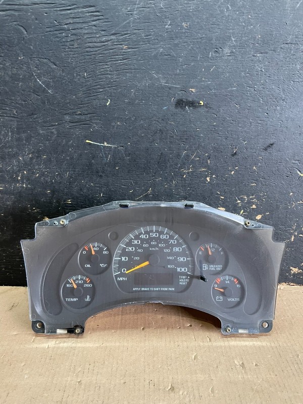 2000 to 2005 Chevrolet Astro Cluster Gauge Speedometer AA2099 DG