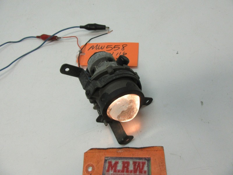 05 06 TIBURON FOG LIGHT LAMP RIGHT PASSENGER R RH RF BULB 9006 HB4 FRONT BUMPER
