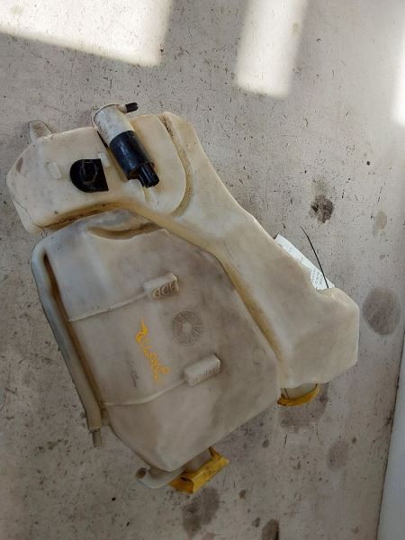 Wash Reservoir Fits 04-09 DODGE 2500 PICKUP 3264855
