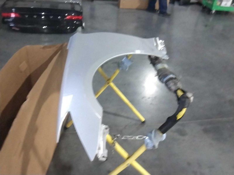 2015 Hyundai Genesis Left Fender Silver OEM 375153 143K Miles G80 Fitment