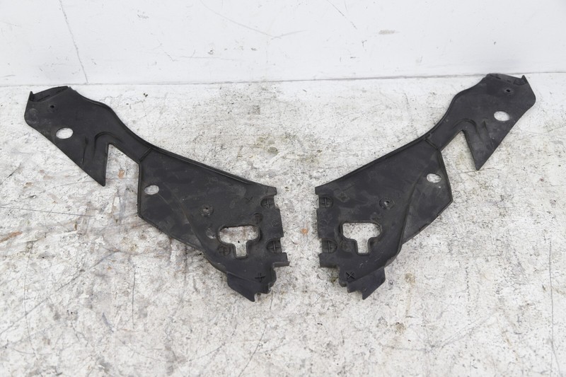 08-11 MERCEDES BENZ C CLASS W204 LEFT & RIGHT HEADLIGHT UPPER PROTECT COVER TRIM