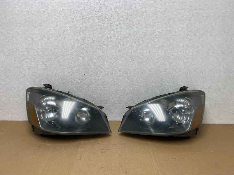 2005 to 2006 Nissan Altima Left+Right Set Halogen Headlights Oem AC5677 DW