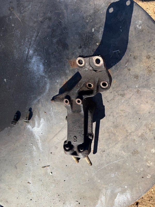 95-99 ECLIPSE TALON 2G TURBO 4G63 OEM LH ENGINE MOTOR MOUNT BRACKET