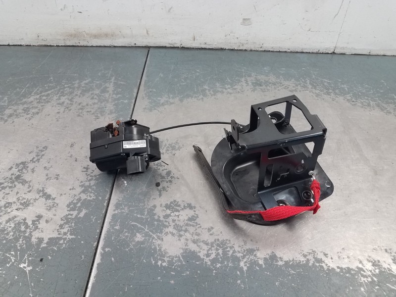 2021 McLaren 765LT Right Passenger Door Latch / Release- *#5537 C7