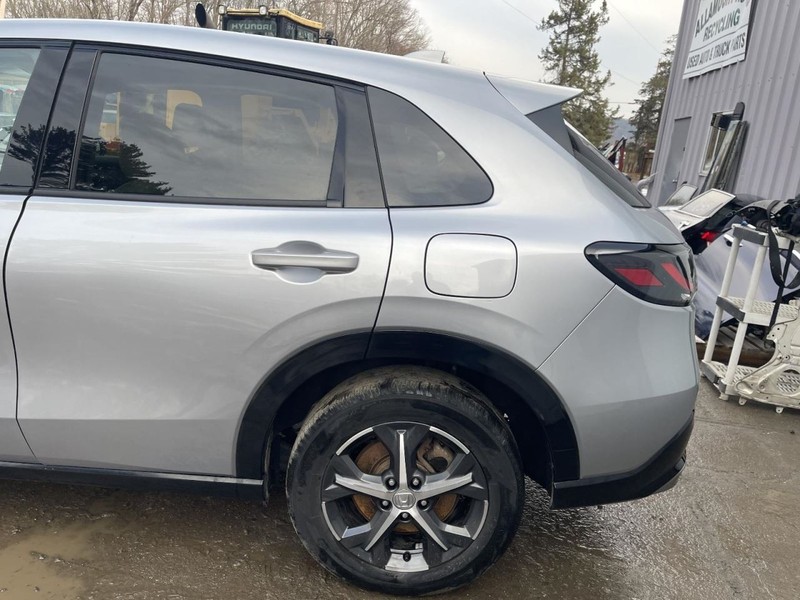 23-24 HONDA HR-V LEFT QUARTER PANEL SILVER PC:NH830MX 2.0L AT AWD 50K EX-L 65234