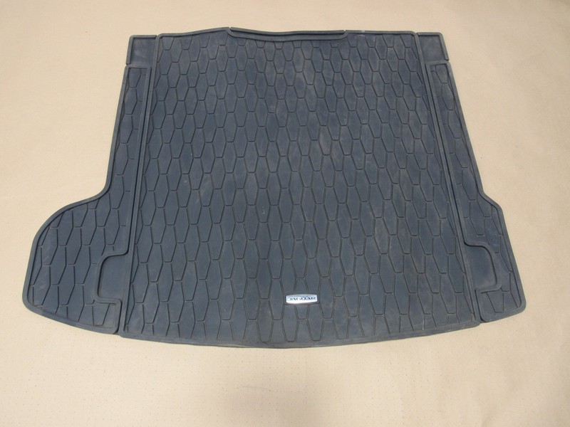 17-20 Jaguar F-Pace 2018 Rear Trunk Floor Luggage Rubber Carpet Mat ;
