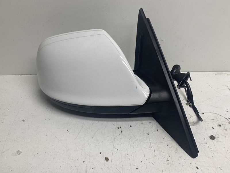 2009-2014 Audi Q5 White Right Passenger Side View Exterior Door Mirror 7 Wire Oe