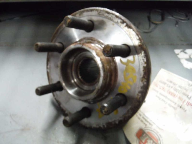 98 99 00 01 02 03 DURANGO R. HUB FRONT 4 WHEEL ABS 86377