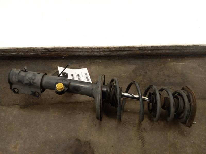 98-02 TOYOTA COROLLA REAR RIGHT PASSDENGER SIDE STRUT