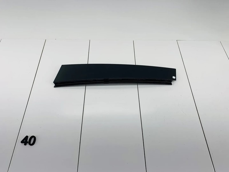 07-09 VOLKSWAGEN GTI REAR RIGHT PASSENGER SIDE DOOR MOLDING COVER OEM