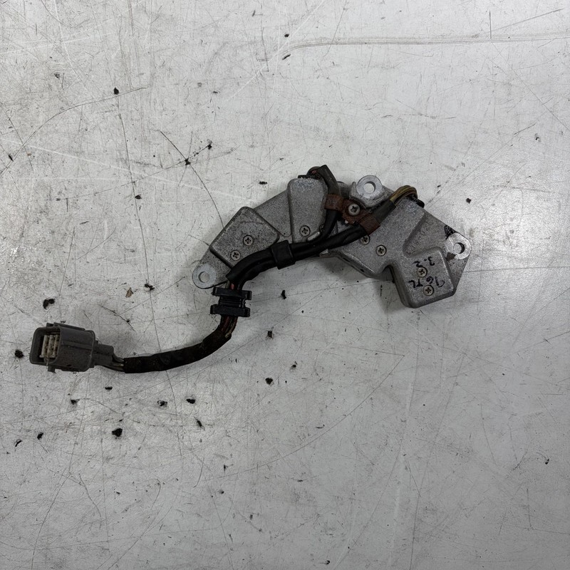 96-98 Acura TL 3.2 Crankshaft Position Sensor 37840-PY3-026 OEM