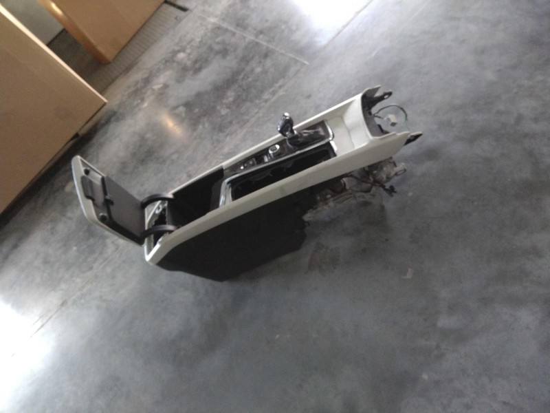 Used Seat Armrest fits: 2019 Volvo XC60Grade A