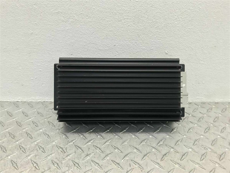 99 00 CADILLAC ESCALADE GMC DENALI RADIO AUDIO AMPLIFIER AMP OEM 15032158