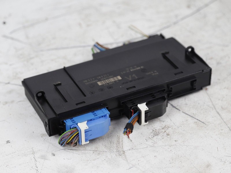 BMW Body Control Module Junction Box OEM 9244389 fits F10-F13 F01-F02 Used