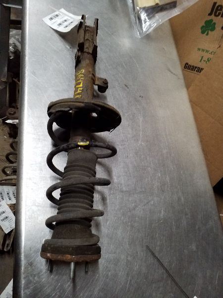 Passenger Strut Rear North America Built 4 Cylinder Fits 00-01 CAMRY 193912