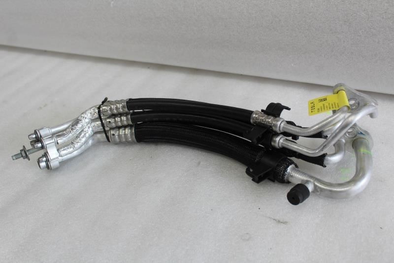 2020 2021 2022 2023 TESLA MODEL Y AC LINES PIPES SUPERMANIFOLD TO HVAC