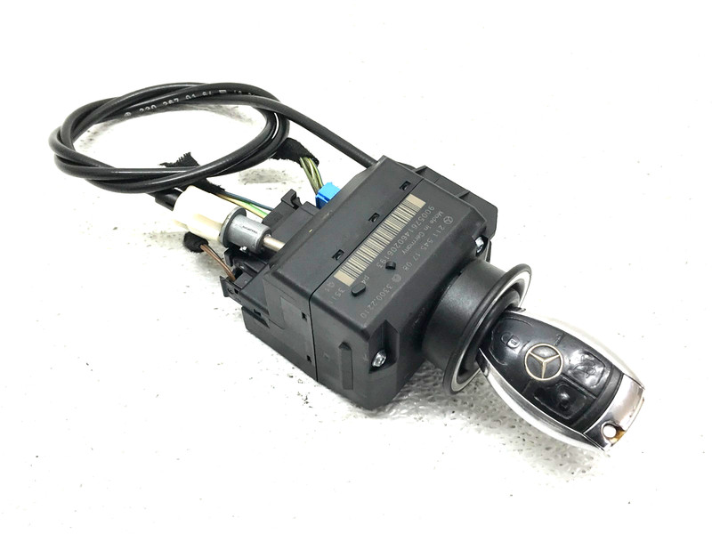 03 - 11 Mercedes W219 E500 Ignition Switch Control Module w/ Key OEM 2115451708