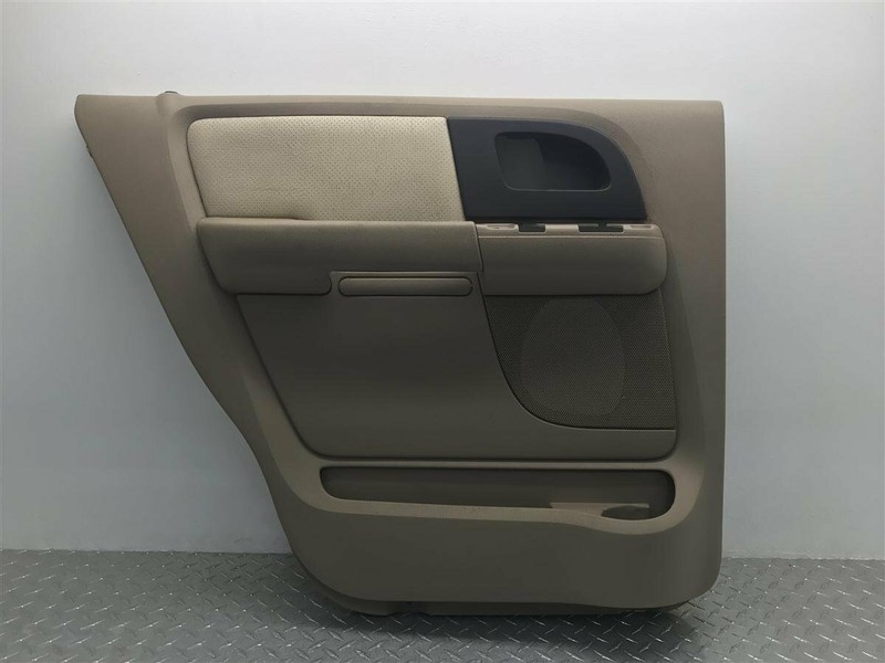 03 04 05 06 FORD EXPEDITION REAR PASSENGER DOOR TRIM PANEL TAN OEM 1153378