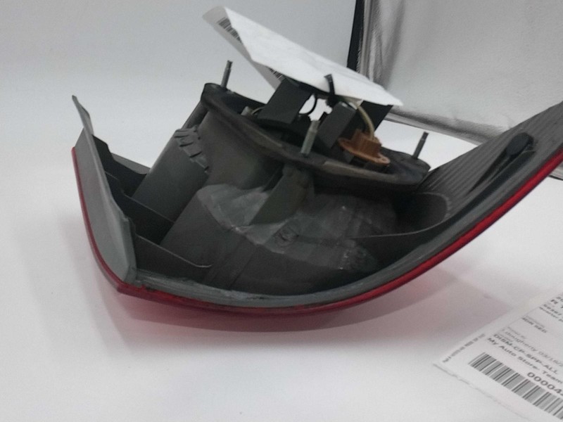 2007 Toyota Corolla Right Tail Light Assembly - White - Used - 185k Miles