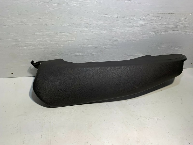 2005-2010 VOLKSWAGEN JETTA SEAT REAR LEFT DRIVER SIDE BOLSTER END OEM BLACK