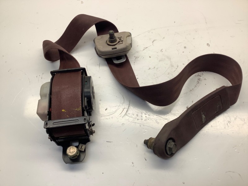 88-89 HONDA CIVIC 4 DOOR FRONT LEFT DRIVER SIDE SEAT BELT RETRACTOR BURGUNDY OEM