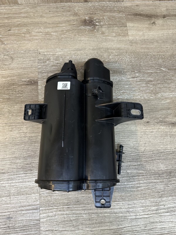 2020-22 GENESIS G90 5.0LFUEL EMISSION CHARCOAL VAPOR CANISTER OEM 31410-D2700