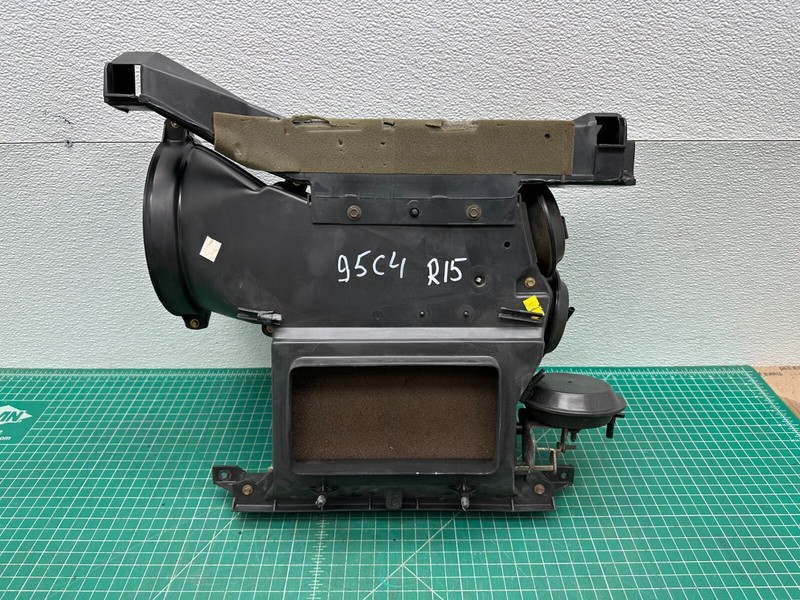 94-96 Chevy Corvette C4 HVAC AIR RECIRCULATION FLAP VACUUM ACTUATORS W/ BOX OEM