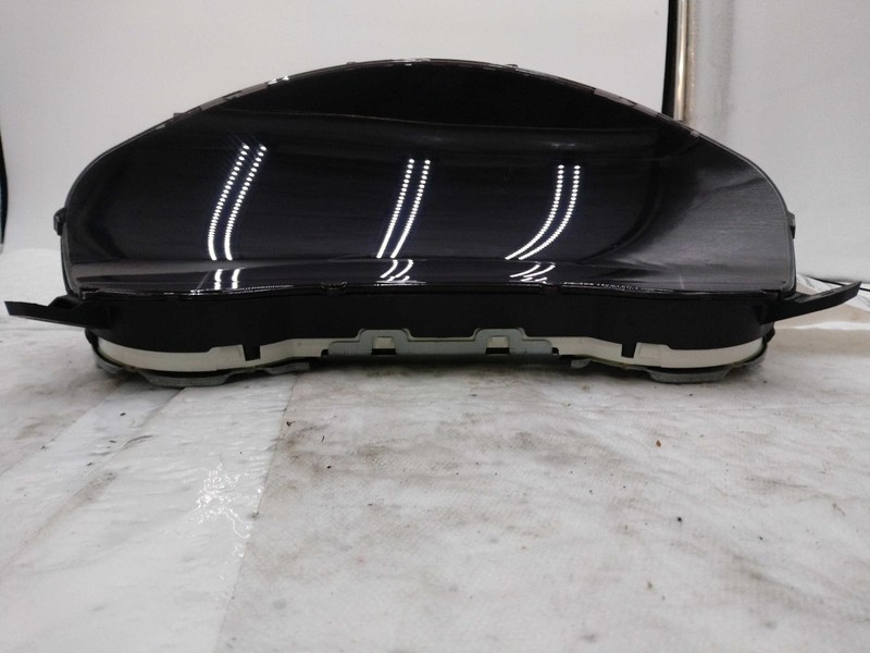 2015 Cadillac SRX Speedometer Gauge OEM 23281216 Used 110k Miles White