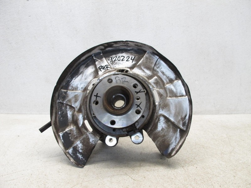 09-15 BMW F01 F02 740Li 750i KNUCKLE SPINDLE STUB AXLE RIGHT REAR OEM 120224