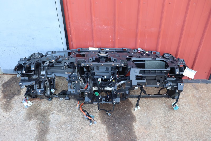 2015-2020 CADILLAC ESCALADE DASH DASHBOARD INSTRUMENT PANEL COVER W/ WIRE OEM