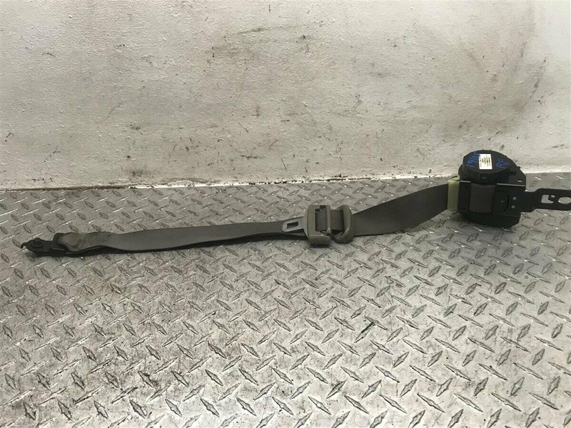 2005-2007 JEEP GRAND CHEROKEE PASSENGER FRONT SEAT BELT RETRACTOR OEM 5HQ36BD5AC