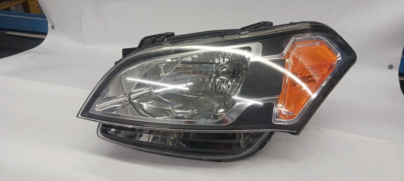 10-'11 KIA SOUL Left driver headlight Headlamp OEM