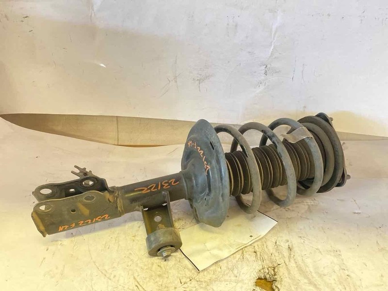 Strut Assembly TOYOTA CAMRY Left 18 19 20 21 22 23
