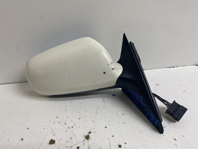 1996-1999 Audi A4 White Right Passenger Side View Door Mirror 7 Wire Oem