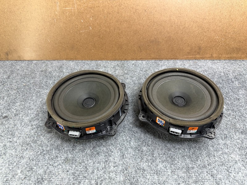 GENESIS G70 2019-2025 OEM REAR LEFT & RIGHT DOOR SPEAKERS LEXICON ASSY (PAIR)