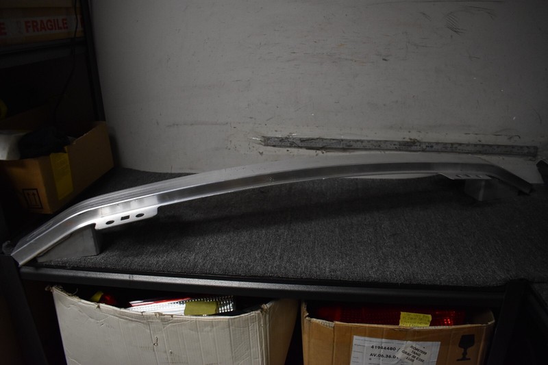 2020-2023 FORD EXPLORER FRONT REINFORCEMENT BAR FACTORY OEM