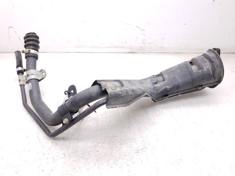 1997 TOYOTA CAMRY LE 2.2L FWD AT FUEL FILLER NECK