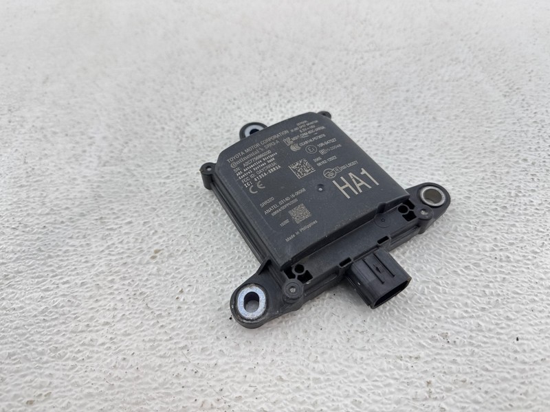 2022 TOYOTA COROLLA HATCHBACK REAR RIGHT BLIND SPOT RADAR SENSOR MODULE OEM