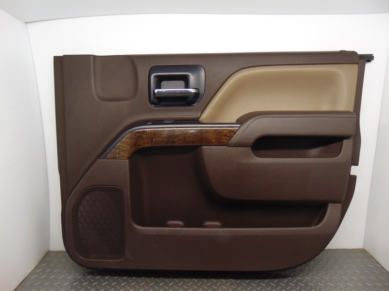 2015-2018 Chevy Silverado 1500 FRONT RIGHT PASS. SIDE DOOR PANEL TRIM OEM