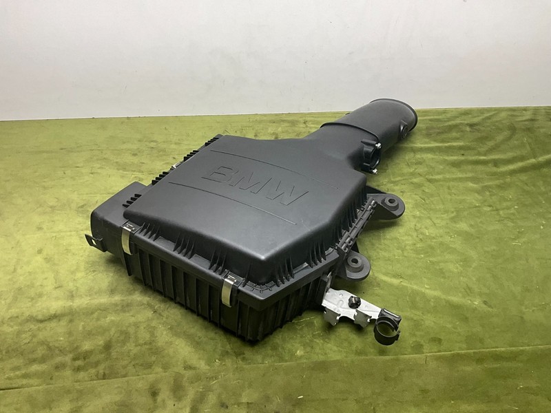 10-15 OEM BMW E82 E90 E92 E93 X1 Engine N55 Intake AirBox Air Box Filter Housing