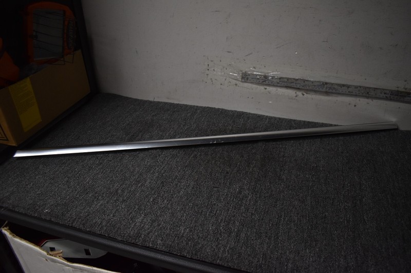 2020-2021 MERCEDES BENZ GLE350 WINDOW CHROME MOLDING TRIM FACTORY OEM