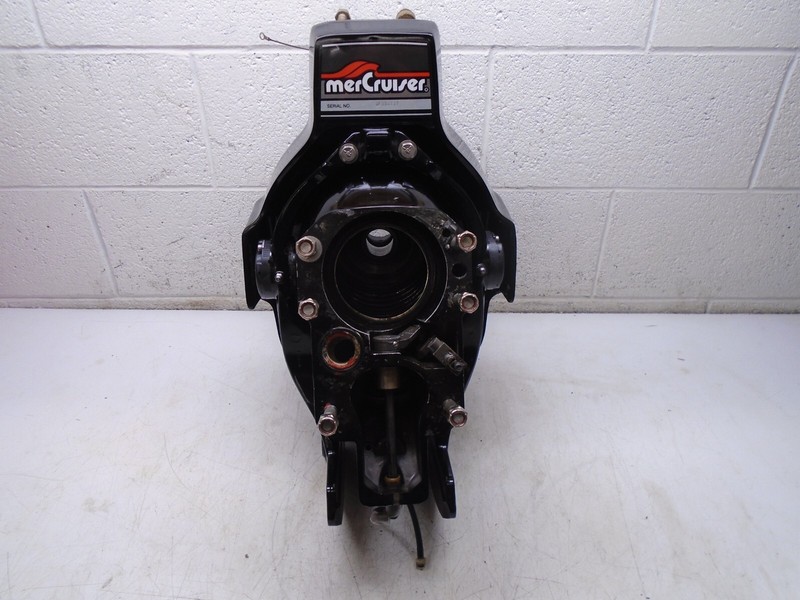 CE7Mercruiser Alpha 1 One Gen 2 Two transom assembly gimbal ring housing 1991