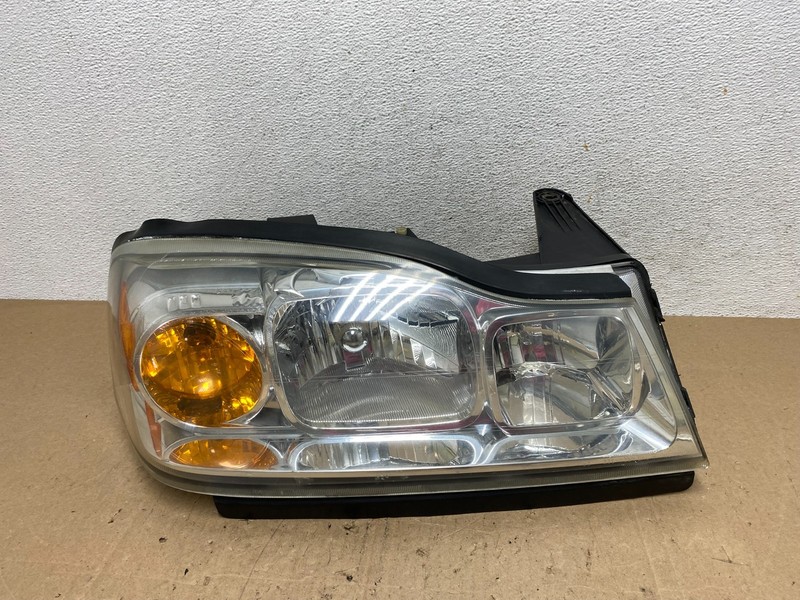 2006 to 2007 Saturn Vue Headlight Right Passenger Side Halogen Oem AE6138 DW