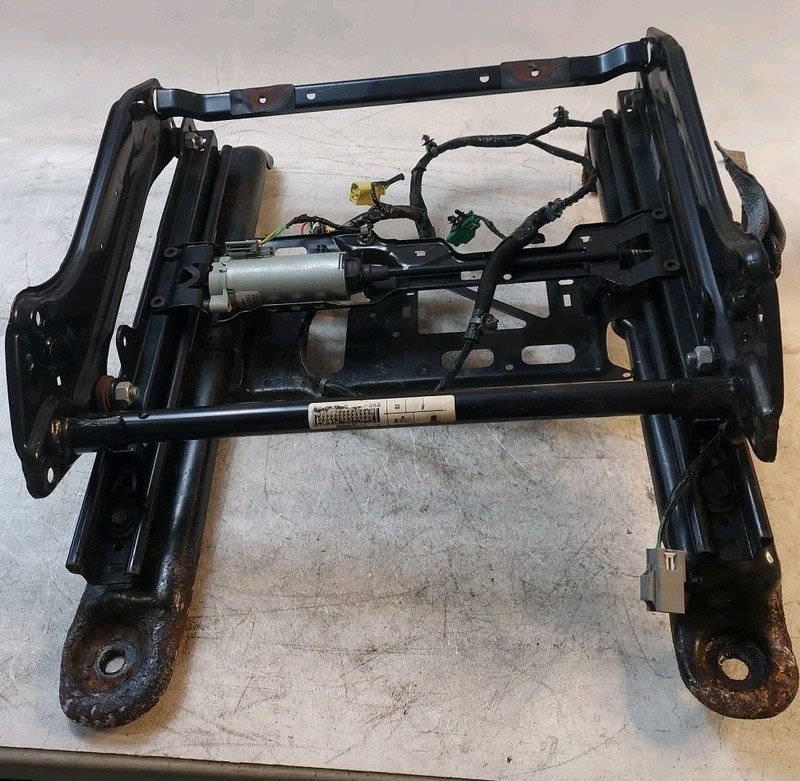 05-10 Jeep Grand Cherokee Front Right Passenger Power Seat Track OEM