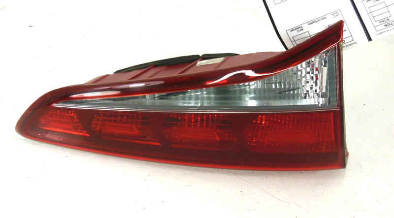 2016-2018 Hyundai Tucson Incandescent Tail Light Lamp Driver Left LH OEM