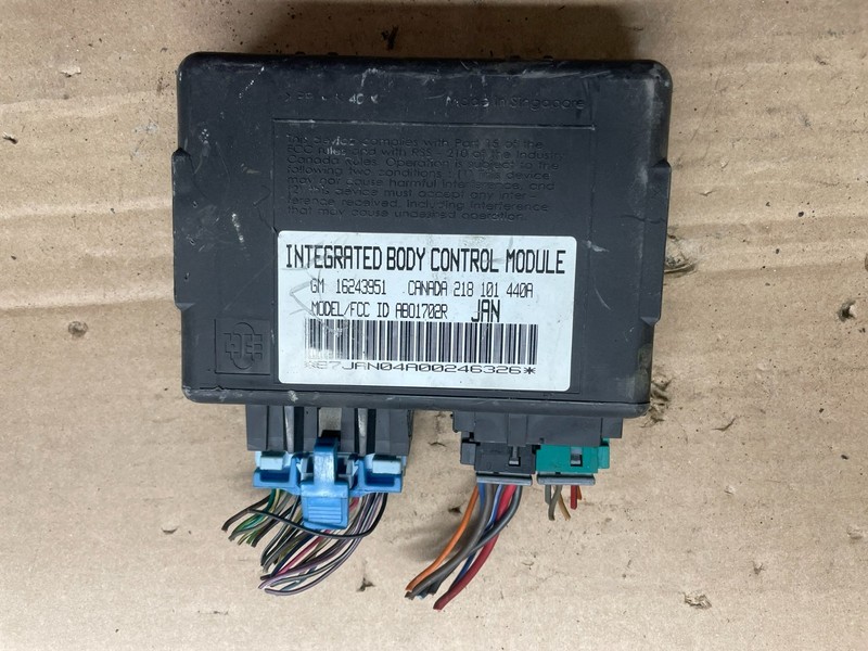 1996 Chevrolet Camaro Body Control BCM Module OEM p7563 DG
