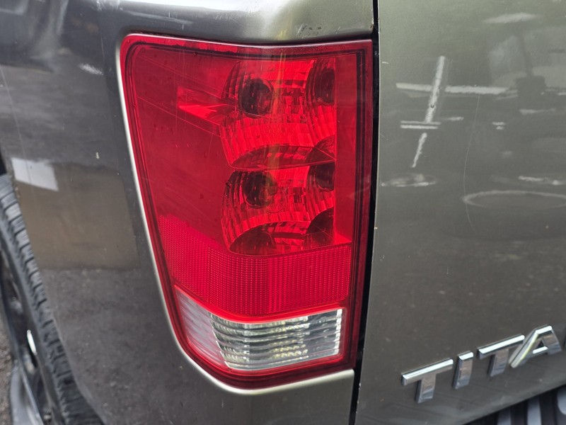 2004-2015 Nissan Titan Rear Driver Left Taillight Tail Lamp Oem Tested