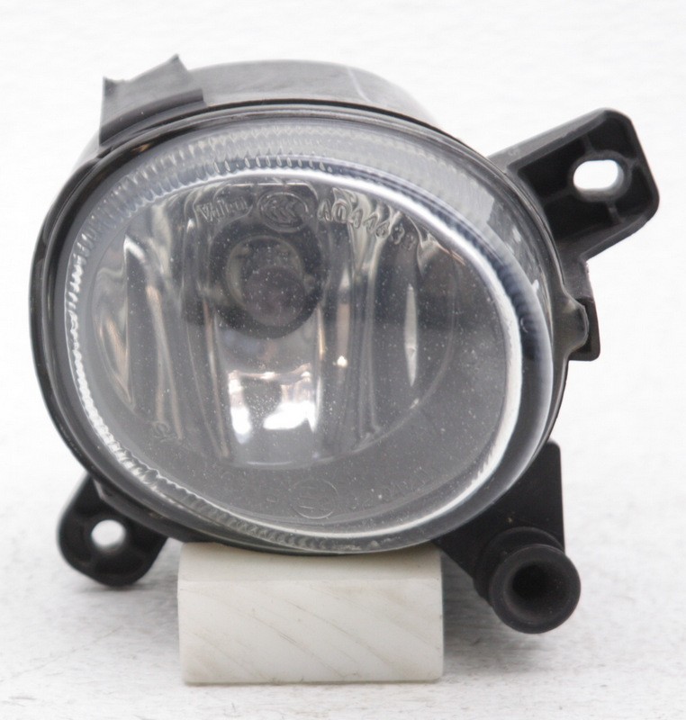 OEM Audi A6 Right Passenger Side Front Lamp 8T0941700