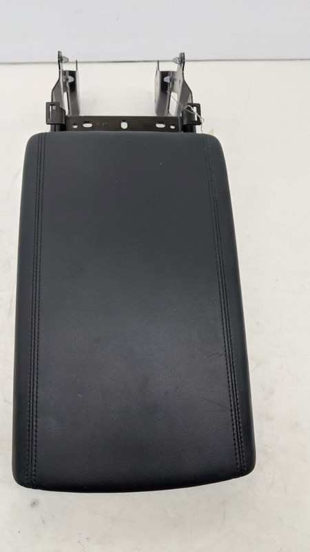 Center Console Armrest Lid 2017 Lincoln Continental GD9Z-5406024-AB 2018 2019