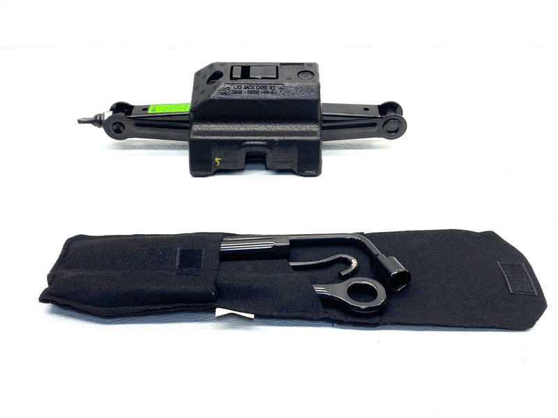 20-22 HYUNDAI PALISADE EMERGENCY SPARE WHEEL JACK TOOL KIT SET OEM #A0.44